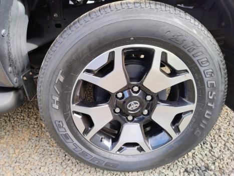 TOYOTA Hilux Caminhonete 2.8 16V 4P SR 4X4 DIESEL CABINE DUPLA AUTOMTICO, Foto 3