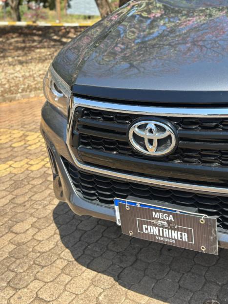 TOYOTA Hilux Caminhonete 2.8 16V 4P SR 4X4 DIESEL CABINE DUPLA AUTOMTICO, Foto 3