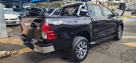 TOYOTA Hilux Caminhonete 2.8 16V SRX 4X4 TURBO DIESEL CABINE DUPLA AUTOMTICO, Foto 4