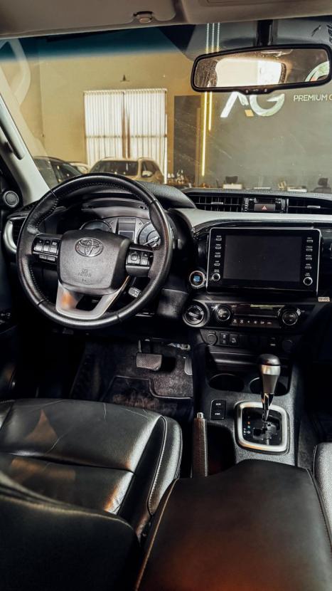 TOYOTA Hilux Caminhonete 2.8 16V SRV 4X4 DIESEL CABINE DUPLA AUTOMTICO, Foto 12