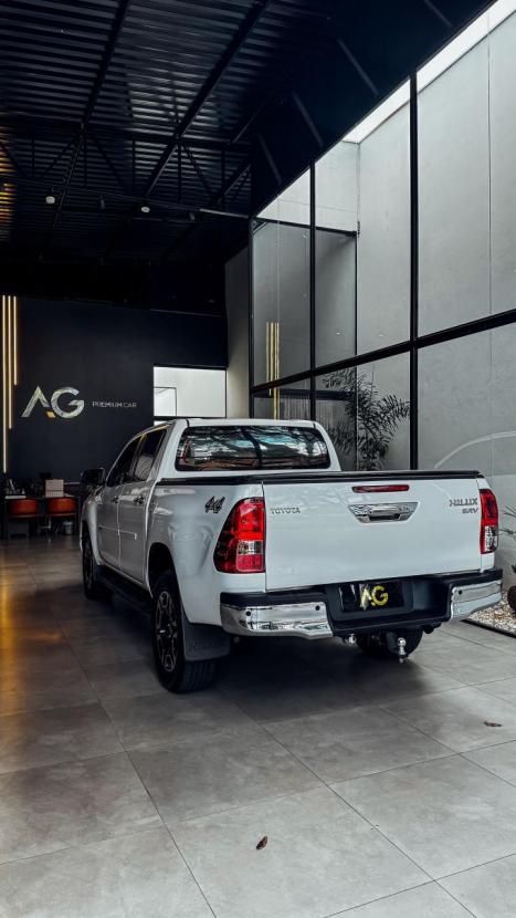 TOYOTA Hilux Caminhonete 2.8 16V SRV 4X4 DIESEL CABINE DUPLA AUTOMTICO, Foto 10