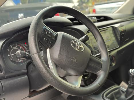 TOYOTA Hilux Caminhonete 2.8 4P 4X4 DIESEL CABINE DUPLA, Foto 9