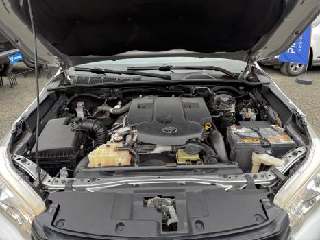 TOYOTA Hilux Caminhonete 2.8 4P 4X4 DIESEL CABINE DUPLA, Foto 10