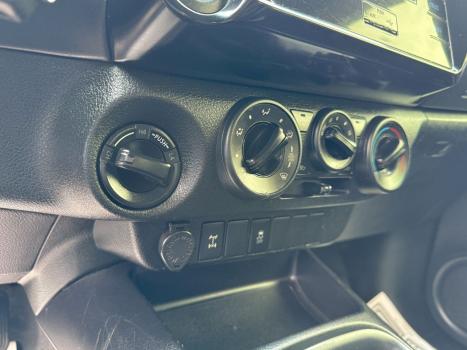 TOYOTA Hilux Caminhonete 2.8 4P 4X4 DIESEL CABINE DUPLA, Foto 18