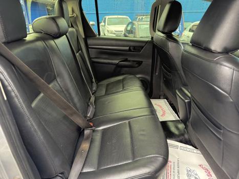 TOYOTA Hilux Caminhonete 2.8 4P 4X4 DIESEL CABINE DUPLA, Foto 20
