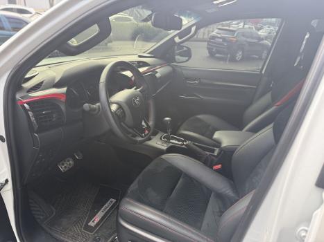 TOYOTA Hilux Caminhonete 2.8 16V GR SPORT 4X4 TURBO DIESEL CABINE DUPLA AUTOMTICO, Foto 14