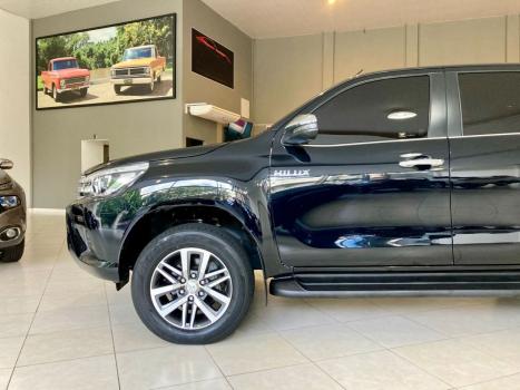TOYOTA Hilux Caminhonete 2.8 16V SRX 4X4 TURBO DIESEL CABINE DUPLA AUTOMTICO, Foto 41