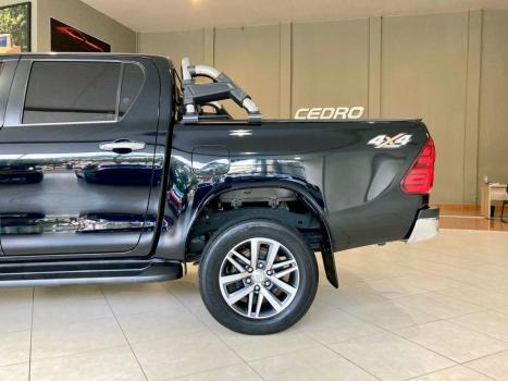 TOYOTA Hilux Caminhonete 2.8 16V SRX 4X4 TURBO DIESEL CABINE DUPLA AUTOMTICO, Foto 42