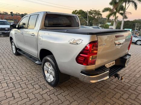 TOYOTA Hilux Caminhonete 2.8 16V SRV 4X4 DIESEL CABINE DUPLA AUTOMTICO, Foto 7