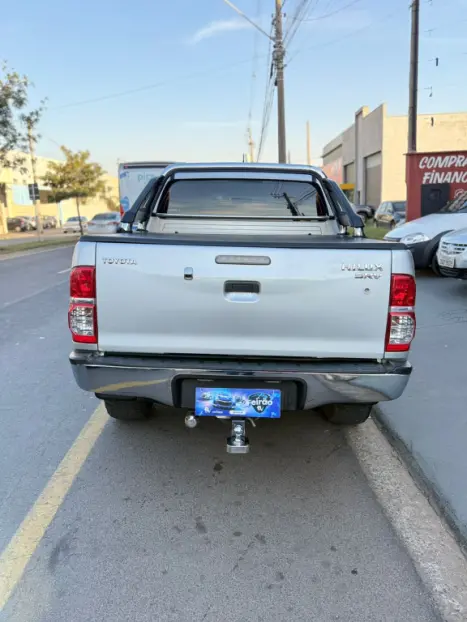TOYOTA Hilux Caminhonete 2.7 16V 4P SRV FLEX 4X4  CABINE DUPLA AUTOMTICO, Foto 5