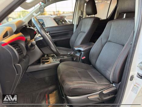 TOYOTA Hilux Caminhonete 2.8 16V 4P SR 4X4 DIESEL CHALLENGE CABINE DUPLA AUTOMTICO, Foto 7