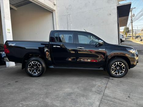 TOYOTA Hilux Caminhonete 2.8 16V SRV 4X4 DIESEL CABINE DUPLA AUTOMTICO, Foto 5