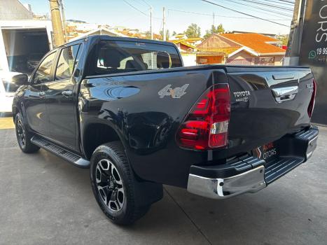 TOYOTA Hilux Caminhonete 2.8 16V SRV 4X4 DIESEL CABINE DUPLA AUTOMTICO, Foto 6