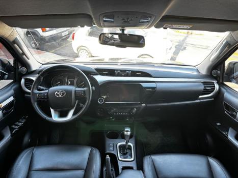 TOYOTA Hilux Caminhonete 2.8 16V SRV 4X4 DIESEL CABINE DUPLA AUTOMTICO, Foto 16