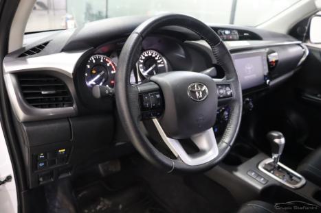 TOYOTA Hilux Caminhonete 2.8 16V 4P SR 4X4 DIESEL CABINE DUPLA AUTOMTICO, Foto 4