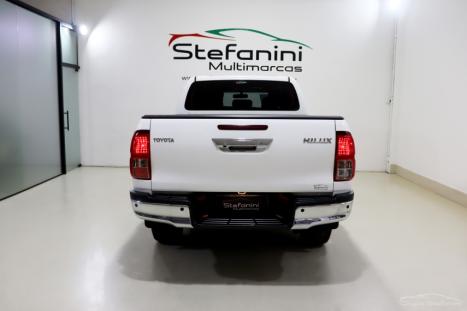 TOYOTA Hilux Caminhonete 2.8 16V 4P SR 4X4 DIESEL CABINE DUPLA AUTOMTICO, Foto 12
