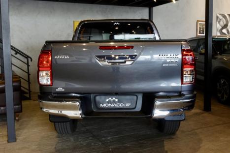 TOYOTA Hilux Caminhonete 2.8 16V SRX 50 ANOS 4X4 TURBO DIESEL CABINE DUPLA AUTOMTICO, Foto 3