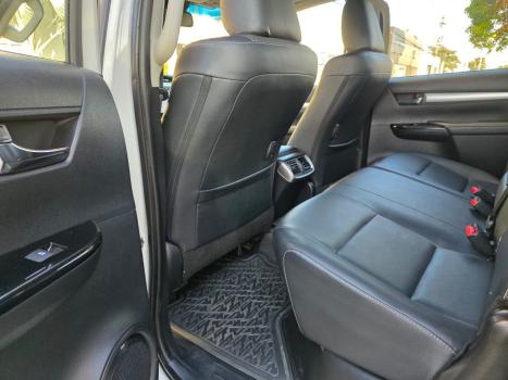 TOYOTA Hilux Caminhonete 2.8 16V SRX 4X4 TURBO DIESEL CABINE DUPLA AUTOMTICO, Foto 9