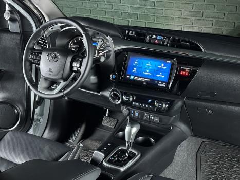 TOYOTA Hilux Caminhonete 2.8 16V SRX 4X4 TURBO DIESEL CABINE DUPLA AUTOMTICO, Foto 7