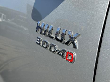 TOYOTA Hilux Caminhonete 3.0 4P 4X4 SRV TURBO DIESEL TOP CABINE DUPLA AUTOMTICO, Foto 9