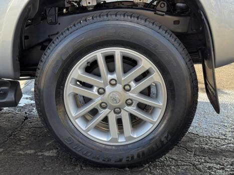 TOYOTA Hilux Caminhonete 3.0 4P 4X4 SRV TURBO DIESEL TOP CABINE DUPLA AUTOMTICO, Foto 13