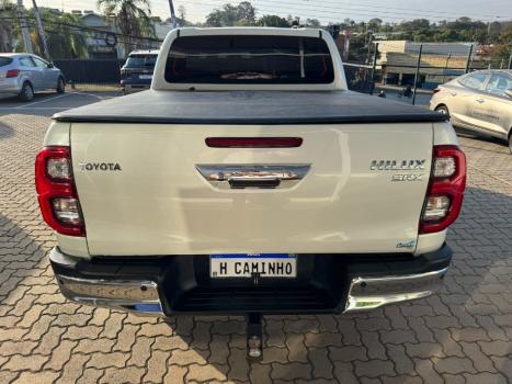 TOYOTA Hilux Caminhonete 2.8 16V SRX 4X4 DIESEL CABINE DUPLA AUTOMTICO, Foto 6