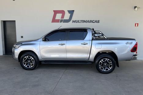 TOYOTA Hilux Caminhonete 2.8 16V SRX 4X4 TURBO DIESEL CABINE DUPLA AUTOMTICO, Foto 5