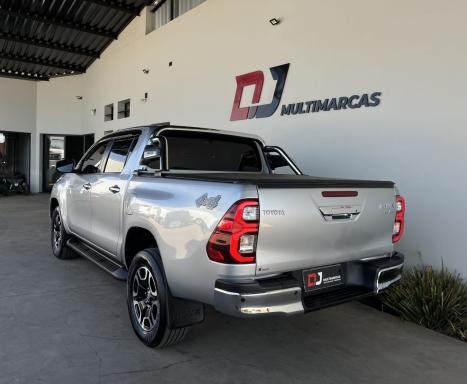 TOYOTA Hilux Caminhonete 2.8 16V SRX 4X4 TURBO DIESEL CABINE DUPLA AUTOMTICO, Foto 6