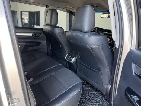 TOYOTA Hilux Caminhonete 2.8 16V SRX 4X4 TURBO DIESEL CABINE DUPLA AUTOMTICO, Foto 14