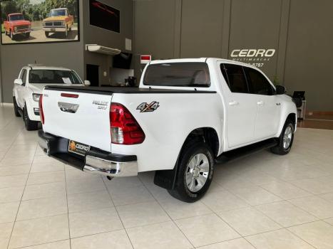 TOYOTA Hilux Caminhonete 2.8 16V SRV 4X4 DIESEL CABINE DUPLA AUTOMTICO, Foto 5