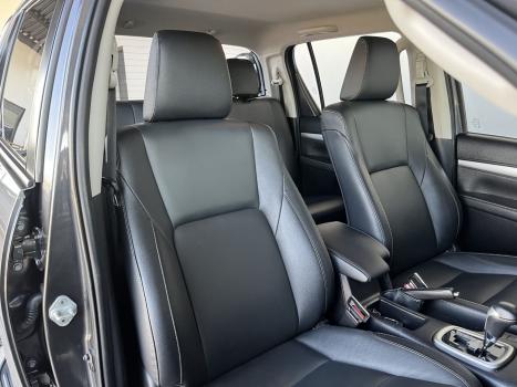 TOYOTA Hilux Caminhonete 2.8 16V SRV 4X4 DIESEL CABINE DUPLA AUTOMTICO, Foto 12