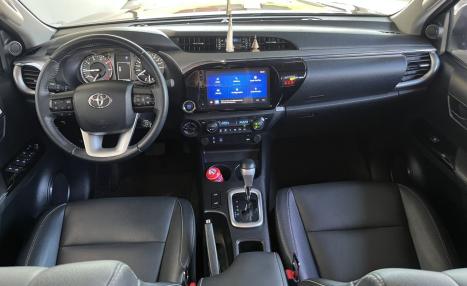 TOYOTA Hilux Caminhonete 2.8 16V SRV 4X4 DIESEL CABINE DUPLA AUTOMTICO, Foto 13