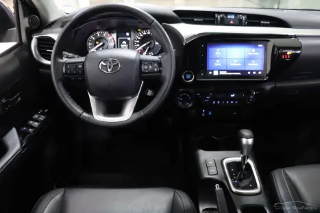 TOYOTA Hilux Caminhonete 2.8 16V SRV 4X4 DIESEL CABINE DUPLA AUTOMTICO, Foto 5