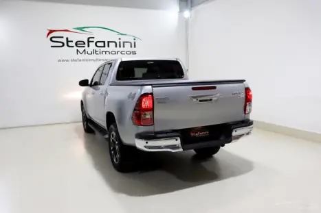 TOYOTA Hilux Caminhonete 2.8 16V SRV 4X4 DIESEL CABINE DUPLA AUTOMTICO, Foto 13