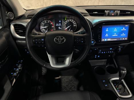 TOYOTA Hilux Caminhonete 2.8 16V SRV 4X4 DIESEL CABINE DUPLA AUTOMTICO, Foto 9
