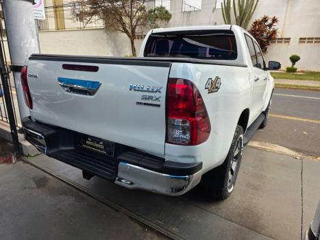 TOYOTA Hilux Caminhonete 2.8 16V SRX 50 ANOS 4X4 TURBO DIESEL CABINE DUPLA AUTOMTICO, Foto 6
