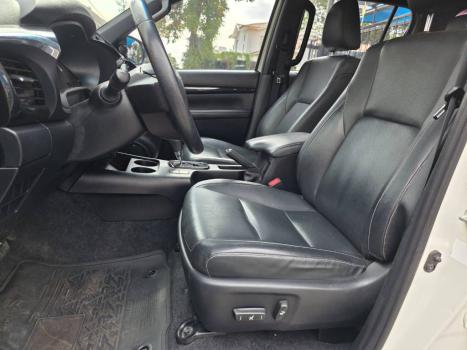 TOYOTA Hilux Caminhonete 2.8 16V SRX 50 ANOS 4X4 TURBO DIESEL CABINE DUPLA AUTOMTICO, Foto 8