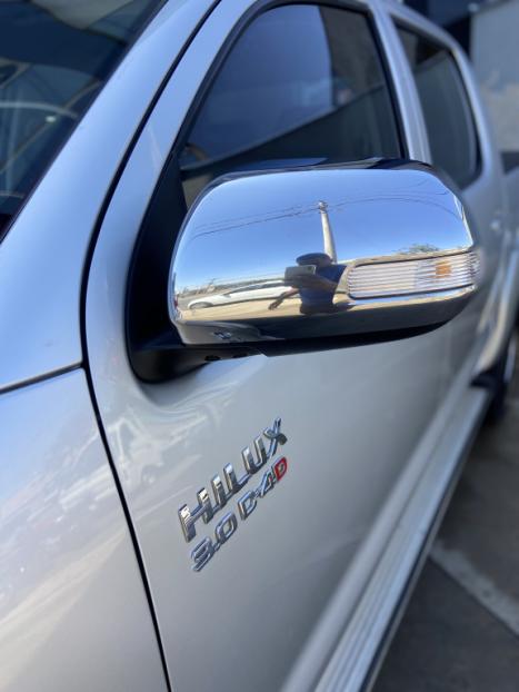 TOYOTA Hilux Caminhonete 3.0 4P SRV DIESEL CABINE DUPLA, Foto 2