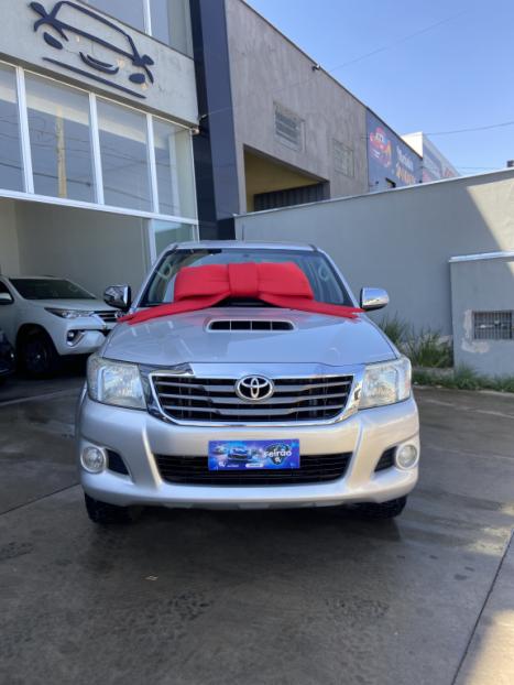 TOYOTA Hilux Caminhonete 3.0 4P SRV DIESEL CABINE DUPLA, Foto 3