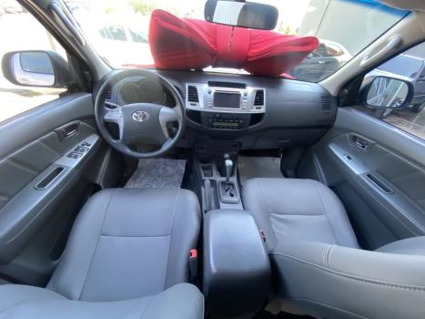 TOYOTA Hilux Caminhonete 3.0 4P SRV DIESEL CABINE DUPLA, Foto 7