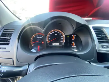 TOYOTA Hilux Caminhonete 3.0 4P SRV DIESEL CABINE DUPLA, Foto 9