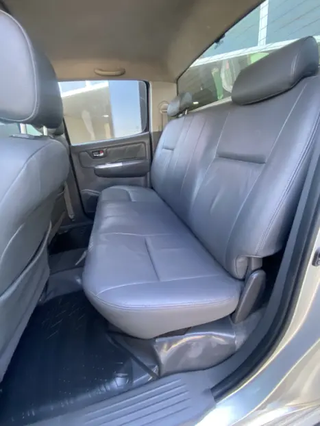 TOYOTA Hilux Caminhonete 3.0 4P SRV DIESEL CABINE DUPLA, Foto 10