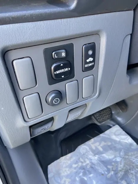 TOYOTA Hilux Caminhonete 3.0 4P SRV DIESEL CABINE DUPLA, Foto 18