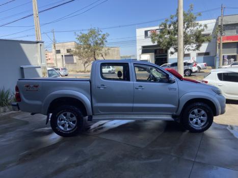 TOYOTA Hilux Caminhonete 3.0 4P SRV DIESEL CABINE DUPLA, Foto 21