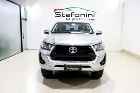 TOYOTA Hilux Caminhonete 2.8 16V SRV 4X4 DIESEL CABINE DUPLA AUTOMTICO, Foto 2