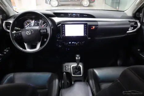TOYOTA Hilux Caminhonete 2.8 16V SRV 4X4 DIESEL CABINE DUPLA AUTOMTICO, Foto 6