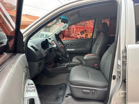 TOYOTA Hilux Caminhonete 3.0 16V 4P 4X4 SRV TURBO DIESEL CABINE DUPLA AUTOMTICO, Foto 12