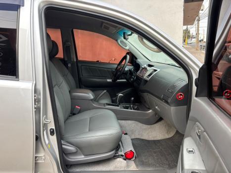 TOYOTA Hilux Caminhonete 3.0 16V 4P 4X4 SRV TURBO DIESEL CABINE DUPLA AUTOMTICO, Foto 13