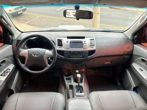 TOYOTA Hilux Caminhonete 3.0 16V 4P 4X4 SRV TURBO DIESEL CABINE DUPLA AUTOMTICO, Foto 16