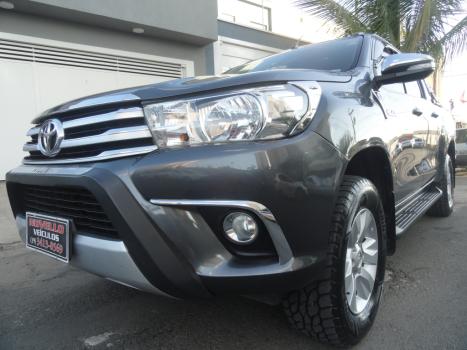 TOYOTA Hilux Caminhonete 2.8 16V SRV 4X4 DIESEL CABINE DUPLA AUTOMTICO, Foto 4